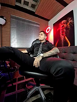 Snapshot of Nicolas_Fellener chatting on December 2024 05:26:01 AM Nicolas Fellener online show from December 2024 05:26:01 AM