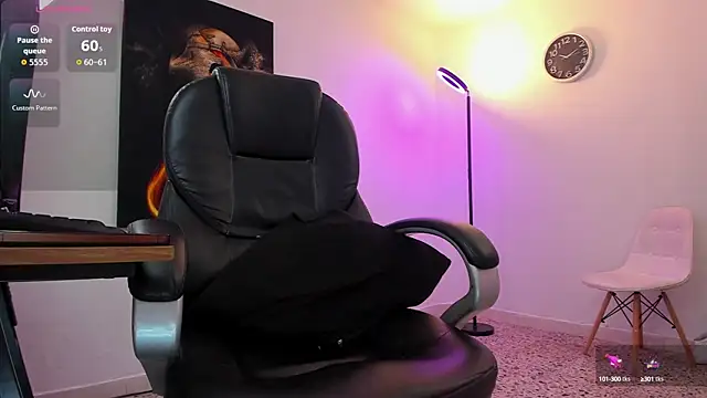 Snapshot of Nicolas_Fellener chatting on October 2025 04:09:02 AM Nicolas Fellener online show from October 2025 04:09:02 AM