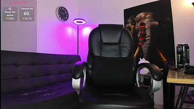 Nicolas Fellener online show from March 2026 05:44:01 AM