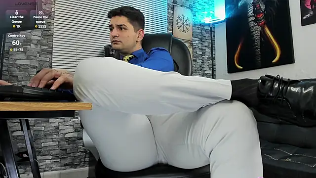 Snapshot of Nicolas_Fellener chatting on June 2026 04:37:02 AM Nicolas Fellener online show from June 2026 04:37:02 AM