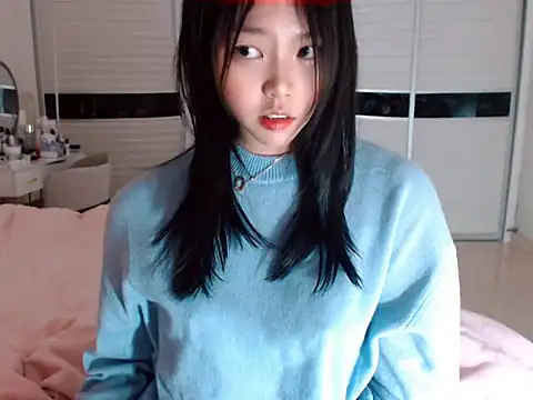 Snapshot of -Lucky_Girl chatting on January 2025 11:48:01 AM -Lucky Girl online show from January 2025 11:48:01 AM