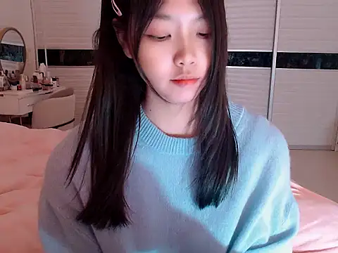 Snapshot of -Lucky_Girl chatting on February 2025 05:31:02 AM -Lucky Girl online show from February 2025 05:31:02 AM
