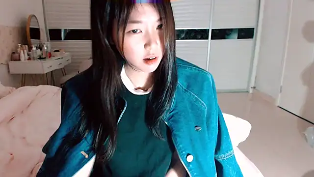 -Lucky Girl online show from February 2026 02:12:02 PM