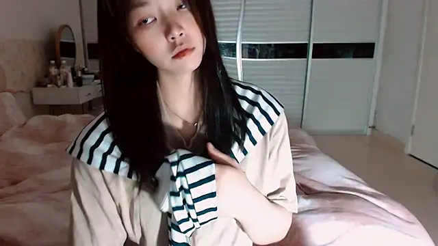 -Lucky Girl online show from April 2026 01:12:01 PM