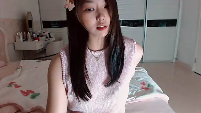 Snapshot of -Lucky_Girl chatting on July 2026 12:55:01 PM -Lucky Girl online show from July 2026 12:55:01 PM
