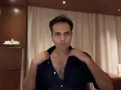 Snapshot of immog727 chatting on December 2024 05:08:02 PM immog727 online show from December 2024 05:08:02 PM