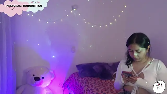 Snapshot of SatansWife chatting on February 2026 12:11:01 AM SatansWife online show from February 2026 12:11:01 AM