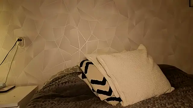 Sweetninaaa online show from March 2026 05:41:02 PM