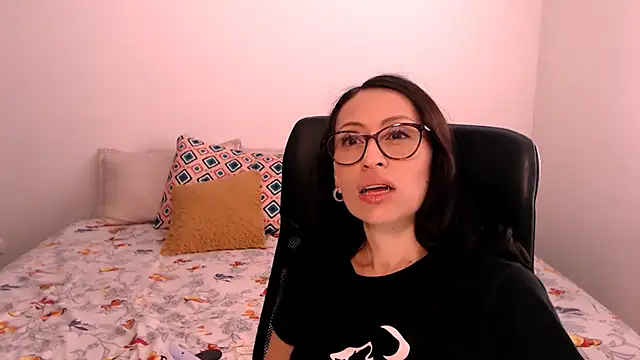 AliceRossi online show from September 2025 03:44:01 PM