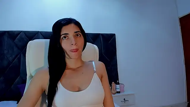 Linisprincehot69 online show from February 2025 08:31:01 PM