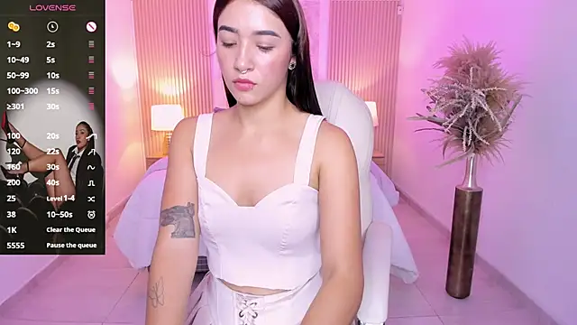 Snapshot of Antonella_Grayy chatting on November 2025 11:10:02 AM Antonella Grayy online show from November 2025 11:10:02 AM