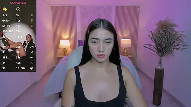 Snapshot of Antonella_Grayy chatting on November 2025 10:59:01 AM Antonella Grayy online show from November 2025 10:59:01 AM