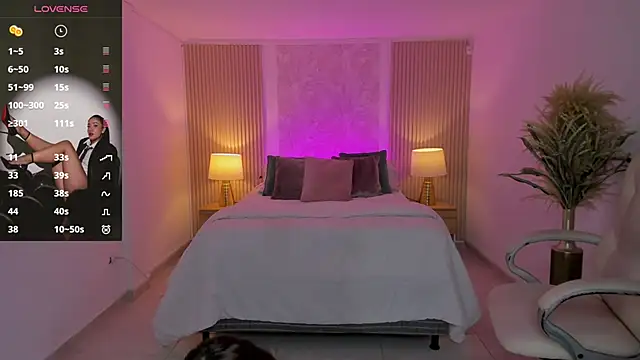 Snapshot of Antonella_Grayy chatting on November 2025 11:02:02 AM Antonella Grayy online show from November 2025 11:02:02 AM