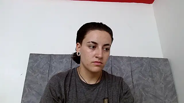 linda 33 online show from November 2025 01:10:02 PM