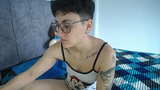 linda 33 online show from March 2026 07:36:02 PM