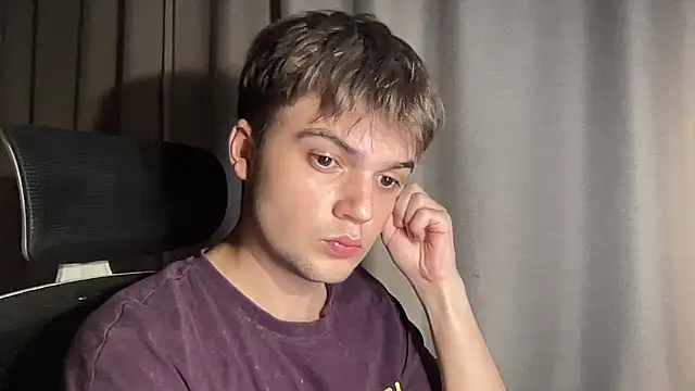 Snapshot of superfluboy_ chatting on October 2025 07:20:01 PM superfluboy online show from October 2025 07:20:01 PM