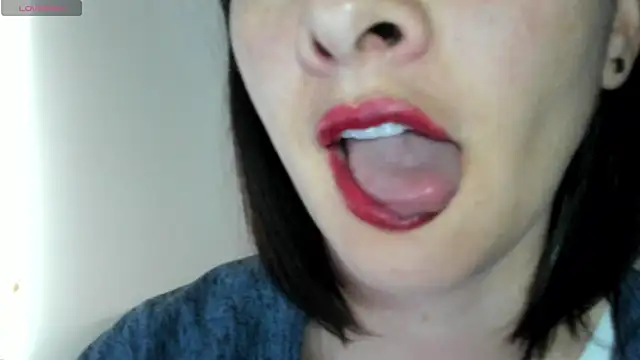 queen fetish online show from October 2025 02:28:01 PM