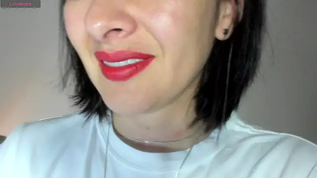 queen fetish online show from December 2025 12:47:02 PM