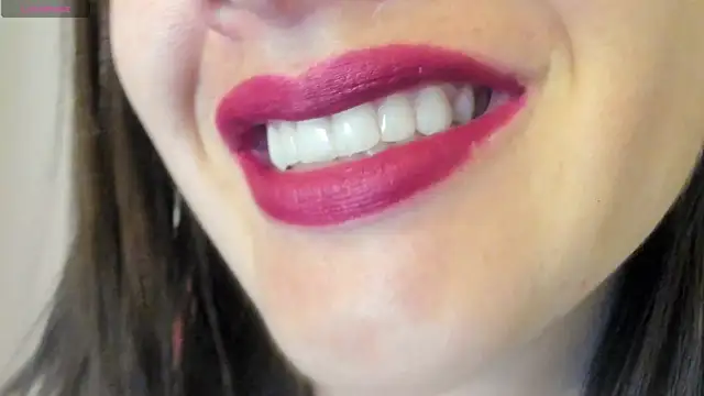 Snapshot of queen_fetish chatting on June 2026 09:51:01 AM queen fetish online show from June 2026 09:51:01 AM