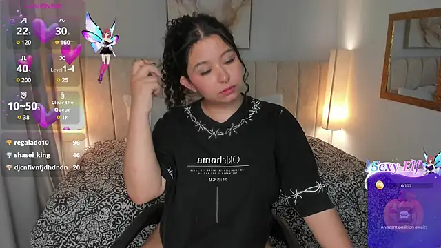 Snapshot of Atenea_cuteee chatting on December 2024 05:20:01 AM Atenea cuteee online show from December 2024 05:20:01 AM