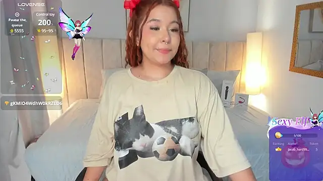 Snapshot of Atenea_cuteee chatting on February 2025 10:28:01 PM Atenea cuteee online show from February 2025 10:28:01 PM