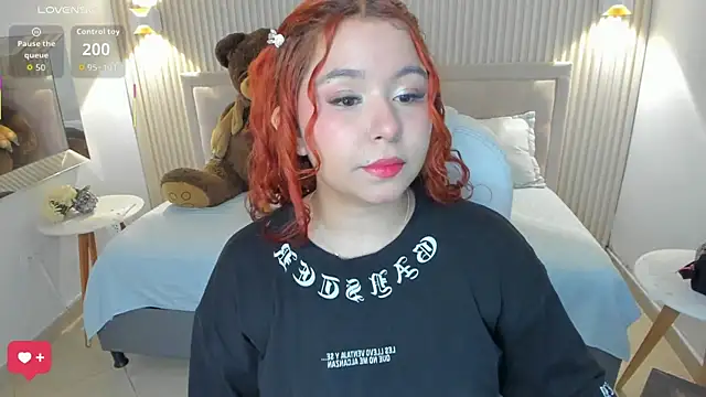 Atenea cuteee online show from March 2026 02:07:02 AM