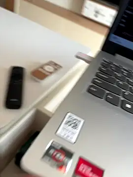 Snapshot of Zhuli11 chatting on October 2025 08:14:02 AM Zhuli11 online show from October 2025 08:14:02 AM