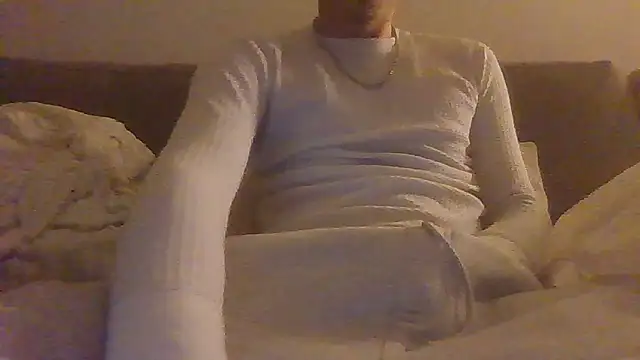 dominateurHot online show from December 2025 12:30:01 AM