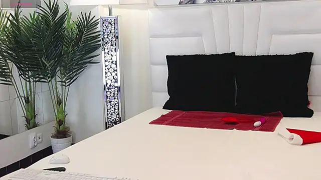 BarbieeAnn online show from December 2024 05:14:02 AM