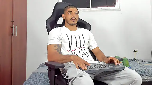 joris vo online show from December 2024 03:21:01 PM