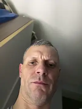 Arthur2288xh online show from April 2026 11:42:01 PM