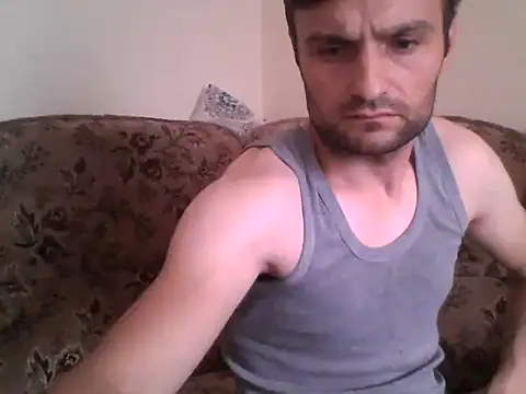 Snapshot of suarez1235 chatting on July 2026 03:14:02 PM suarez1235 online show from July 2026 03:14:02 PM