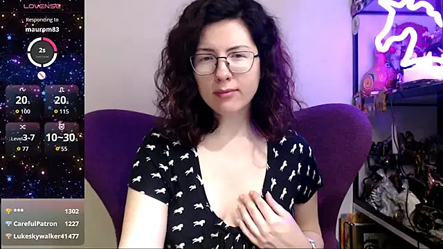 Snapshot of vaders_daughter chatting on December 2025 04:14:01 PM vaders daughter online show from December 2025 04:14:01 PM