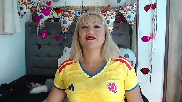ChristinMooree online show from July 2026 03:16:02 PM