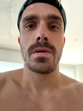 Snapshot of mightgogay chatting on September 2025 08:42:02 PM mightgogay online show from September 2025 08:42:02 PM