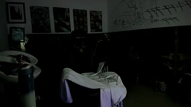 Snapshot of Sisoyalejo420 chatting on October 2025 11:31:02 PM Sisoyalejo420 online show from October 2025 11:31:02 PM