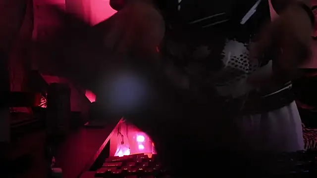 Snapshot of Sisoyalejo420 chatting on December 2025 03:12:02 AM Sisoyalejo420 online show from December 2025 03:12:02 AM