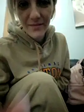 RileyLanna online show from November 2025 03:38:01 AM