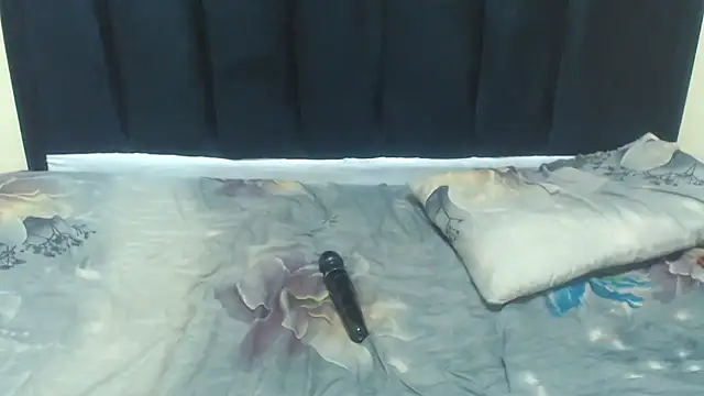 EBONY WILD ASS online show from October 2025 06:58:01 AM