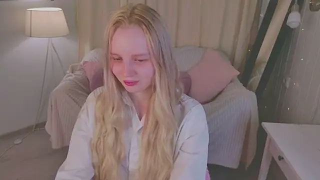 Snapshot of Beatrica_Klein chatting on April 2026 02:53:02 PM Beatrica Klein online show from April 2026 02:53:02 PM