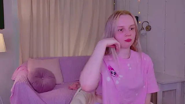 Snapshot of Beatrica_Klein chatting on May 2026 03:06:01 PM Beatrica Klein online show from May 2026 03:06:01 PM