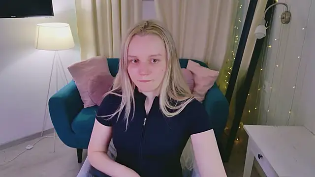 Snapshot of Beatrica_Klein chatting on May 2026 12:34:02 PM Beatrica Klein online show from May 2026 12:34:02 PM