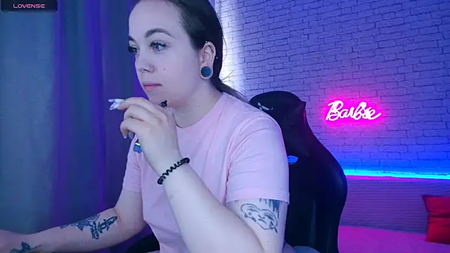 -Stacyy- online show from April 2026 05:45:02 AM