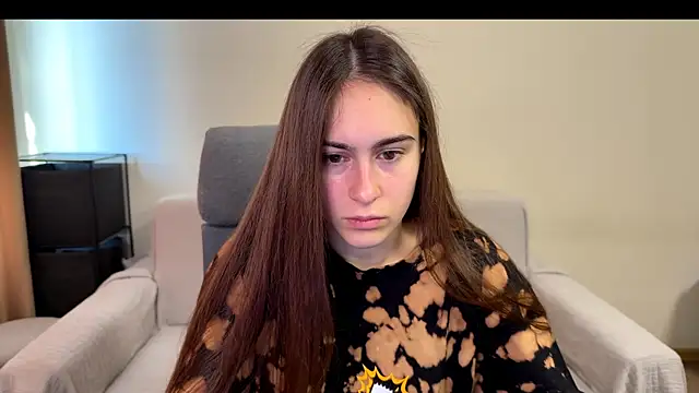 AliceKolltt online show from November 2025 09:20:02 AM