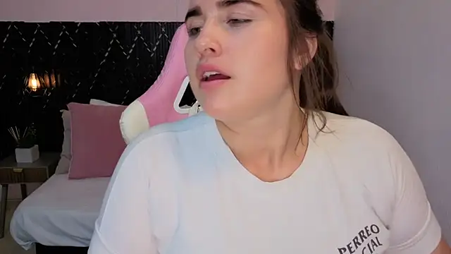 Snapshot of Aabby_lee chatting on February 2026 05:57:02 PM Aabby lee online show from February 2026 05:57:02 PM