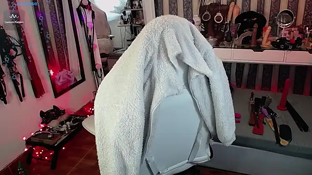 Snapshot of Ariadna_Carters1 chatting on February 2025 11:41:02 PM Ariadna Carters1 online show from February 2025 11:41:02 PM