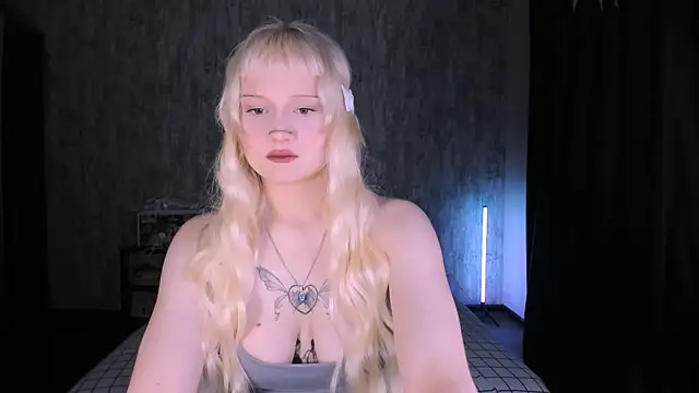 Snapshot of MariaMango chatting on November 2025 02:22:01 AM MariaMango online show from November 2025 02:22:01 AM