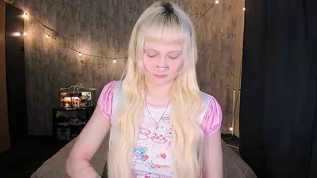 Snapshot of MariaMango chatting on December 2025 04:50:02 AM MariaMango online show from December 2025 04:50:02 AM