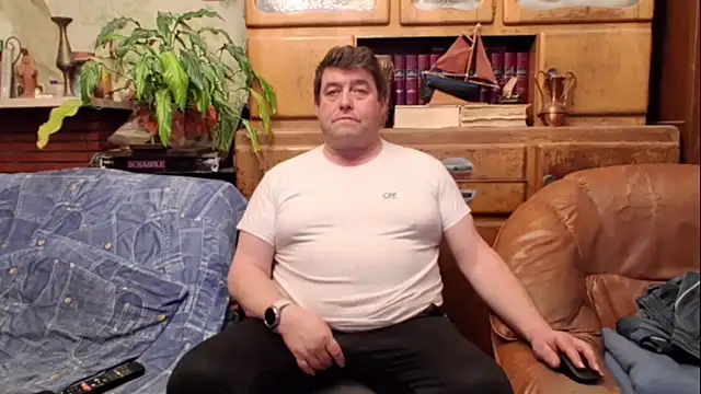 Snapshot of sympatrique chatting on January 2026 05:28:02 PM sympatrique online show from January 2026 05:28:02 PM