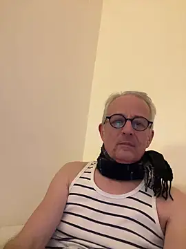 Frank22xx online show from March 2026 09:23:01 PM